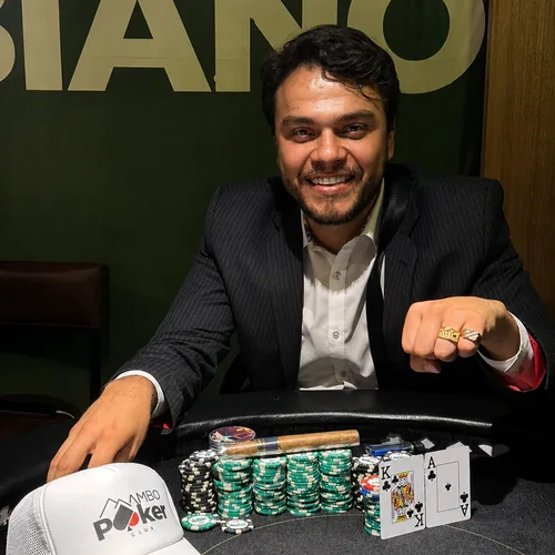 Humberto Soto, campeón de Mambo Poker
